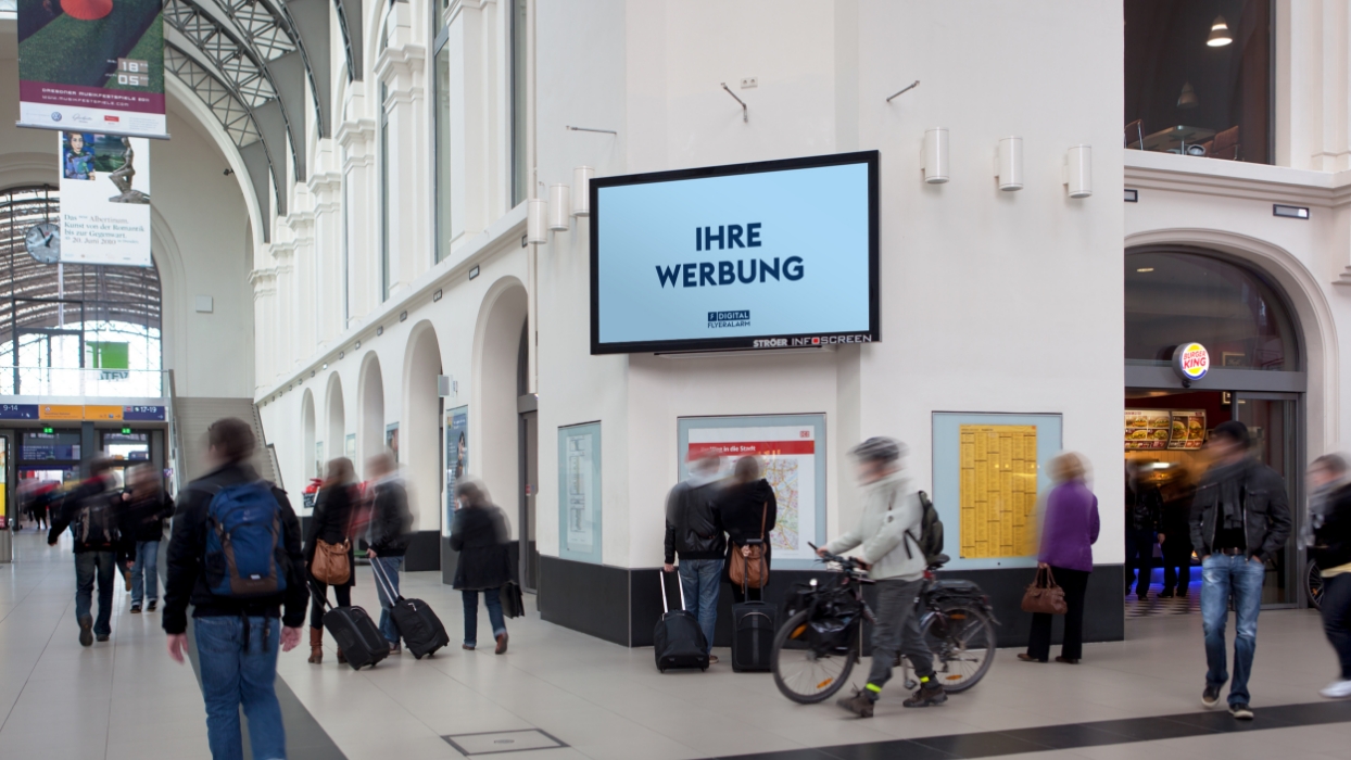 Digitale Außenwerbung in Bahnhöfen & ÖPNV schalten Beispiel