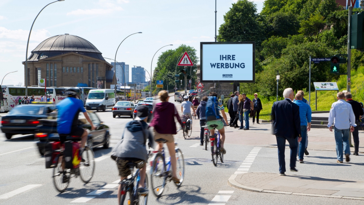 Digitale Außenwerbung in Straßen & Fußgängerzonen schalten Beispiel