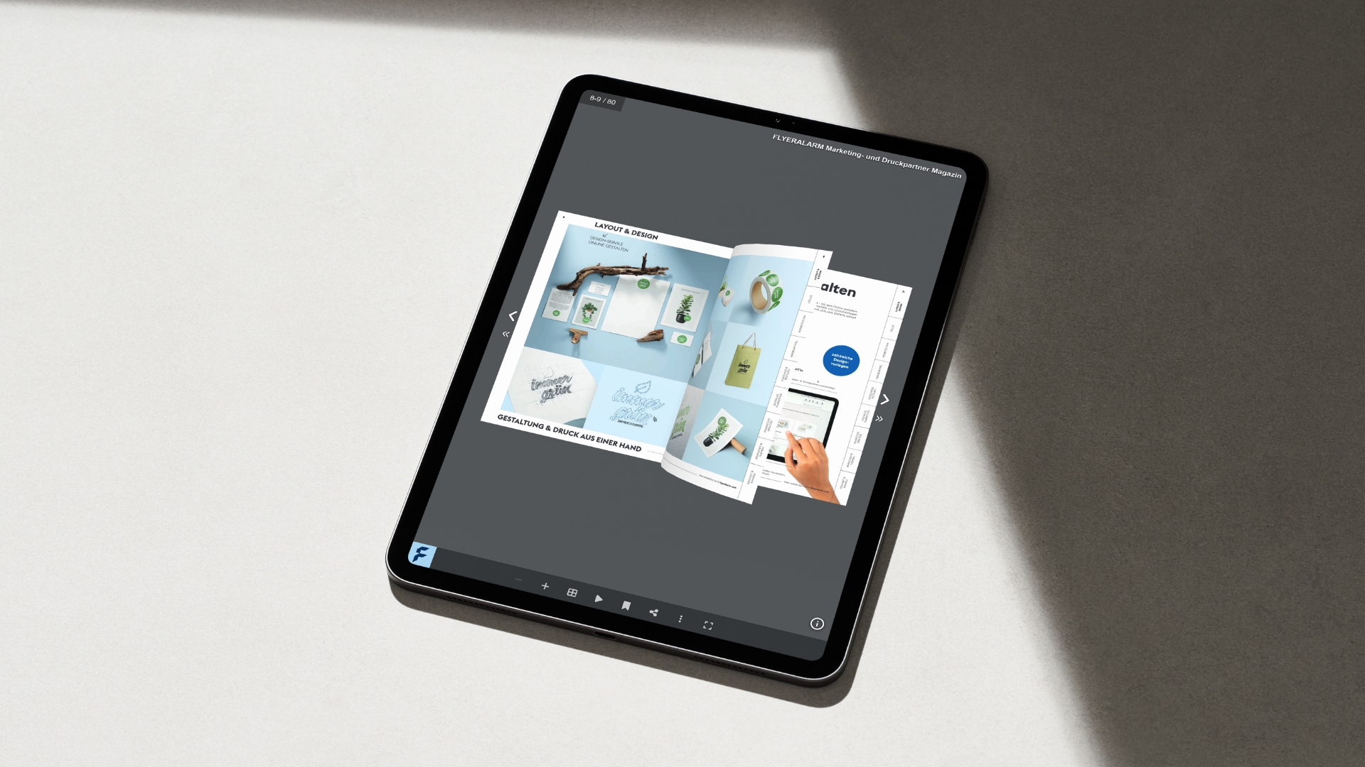 Online Blättermagazine Beispiel: Tablet Darstellung hochkant